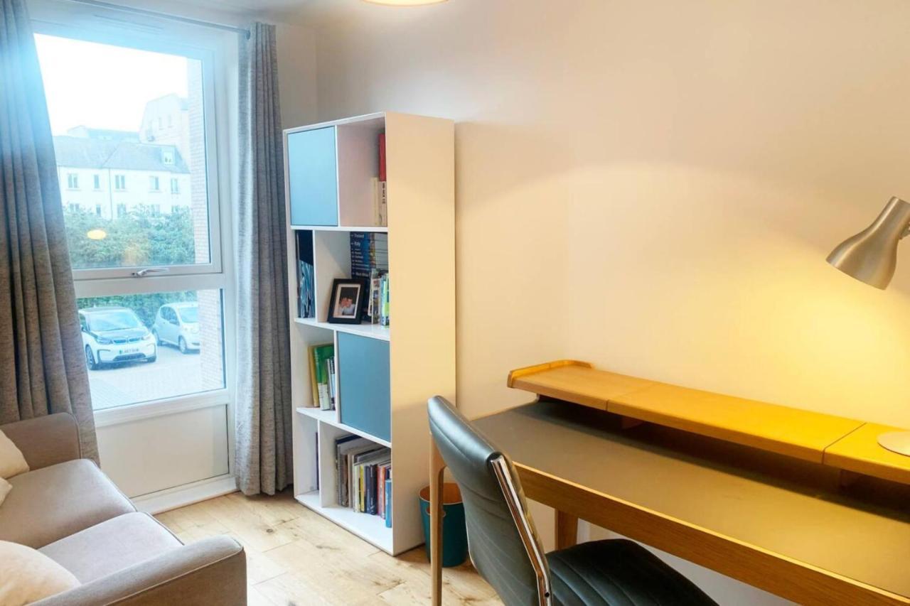Modern Home By Leith Walk Edimburgo Exterior foto
